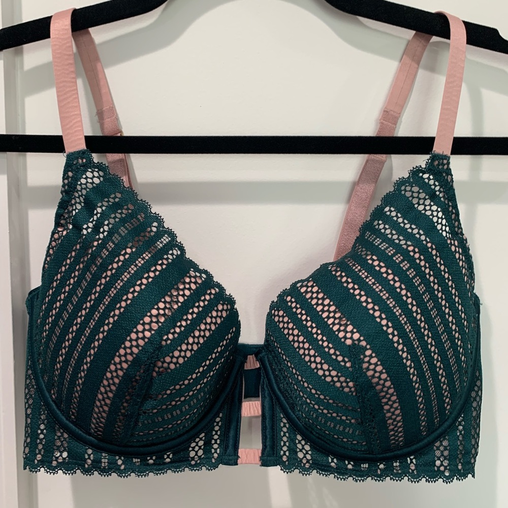 Victoria’s Secret Lined Plunge Bra 32DD | Green and Pink Bra